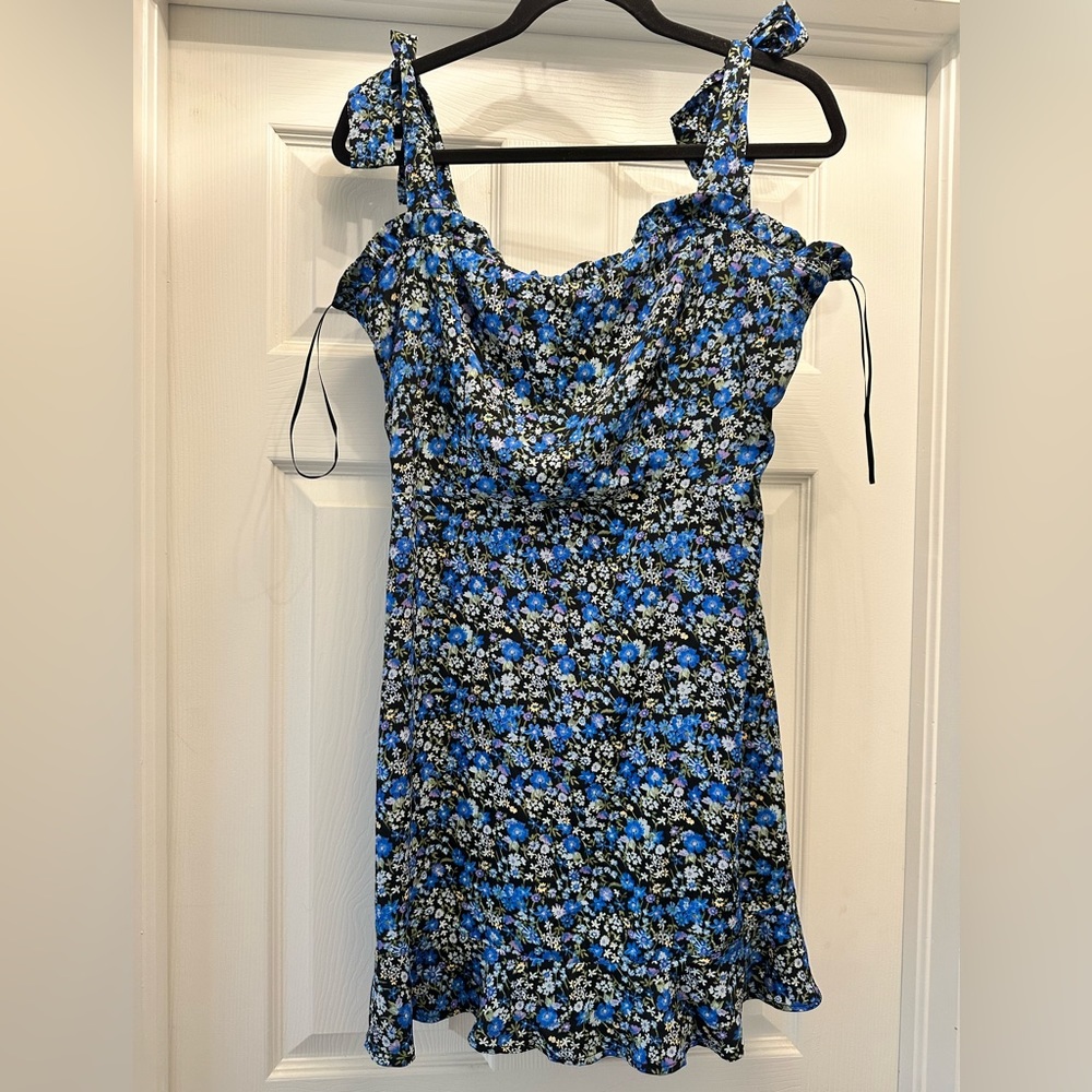 Nine Britton blue floral dress | size Large